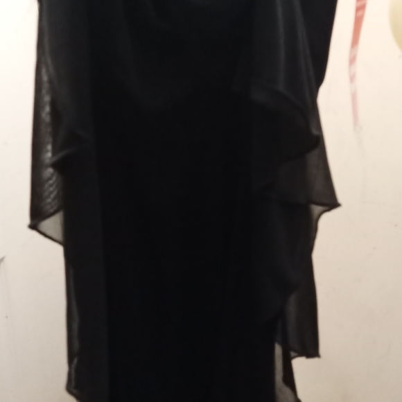 Dress - Picture 5 of 6